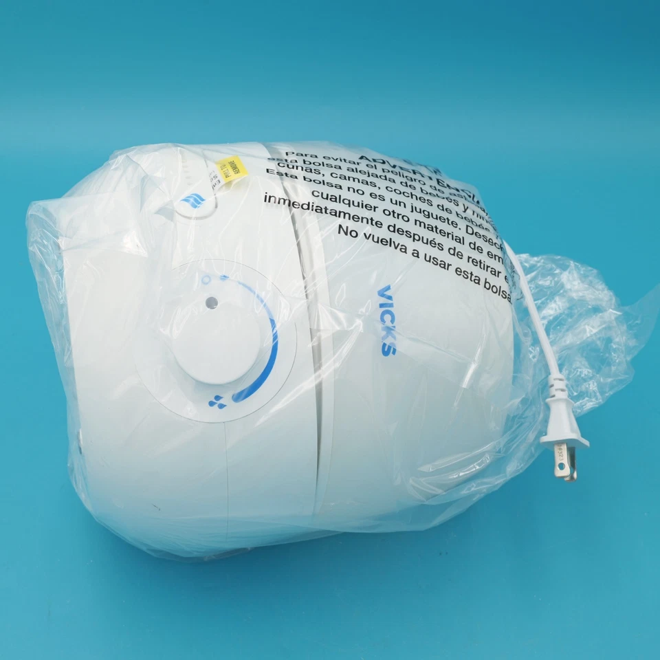 Vicks Mini Filter Free Cool Mist Humidifier - Image 3 of 4