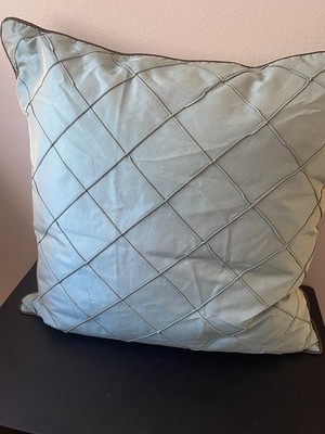Silk Square Accent Pillow Cover With Decorative Pintuck Diamond Pattern