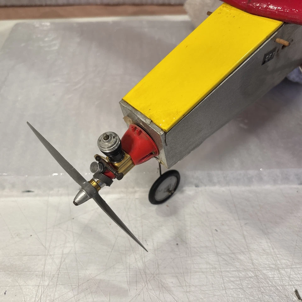 Ugly Stick RC Airplane 31" WS One Channel From The Late 70’S Pee Wee Cox 020 ? - Image 2 of 4