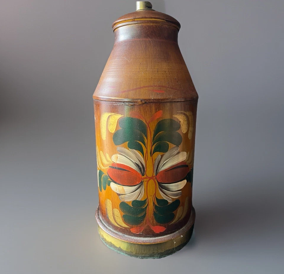 Винтажная металлическая лампа в народном искусстве 26 дюймов Пенсильвания голландская проверенная работа - Изображение 3 из 4