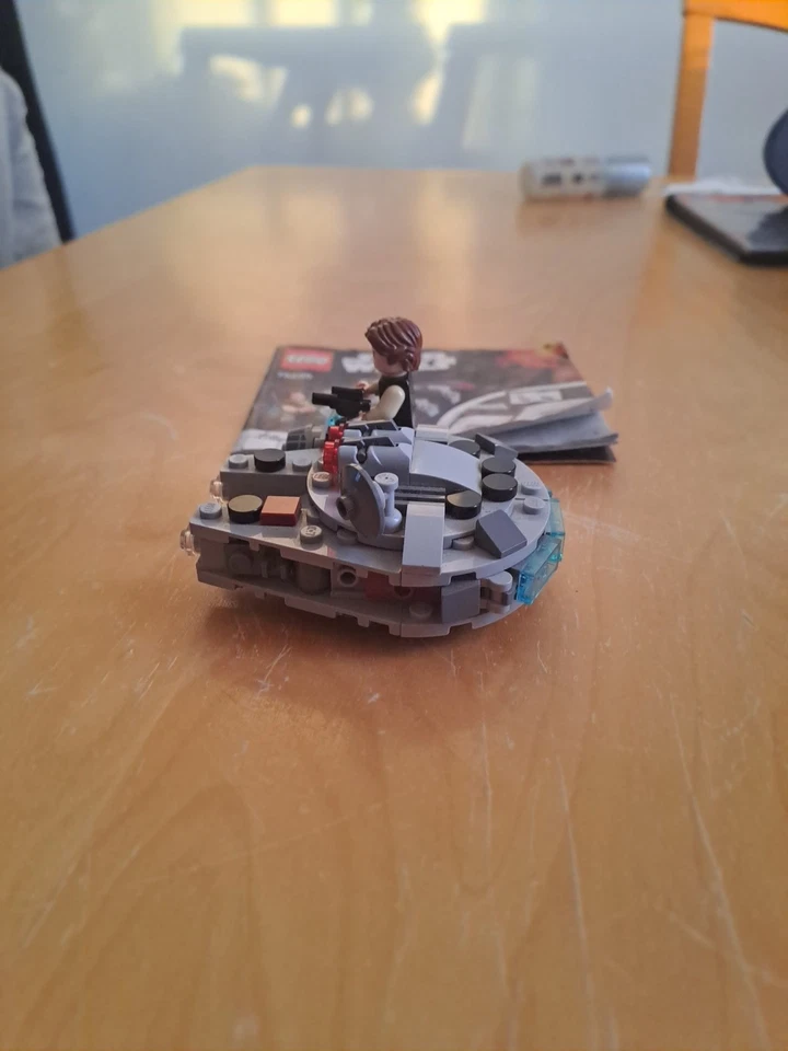 LEGO Star Wars 75295 Millennium Falcon Microfighter, photo 4 sur 4