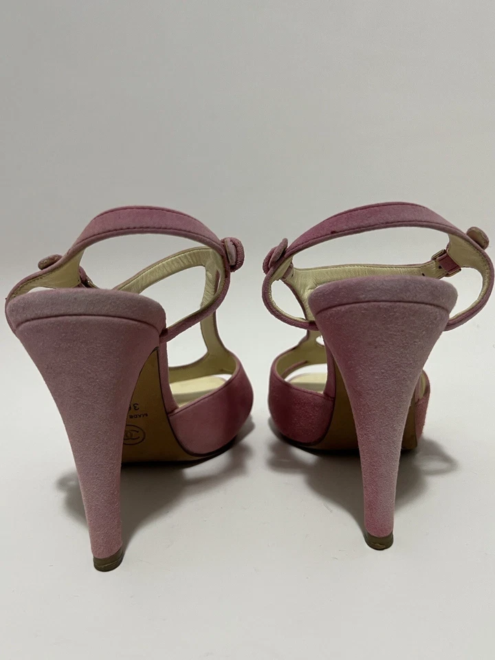 TACONES CHANEL ROSA GAMUZA LOGO 36,5 de colección Foto 3 de 4