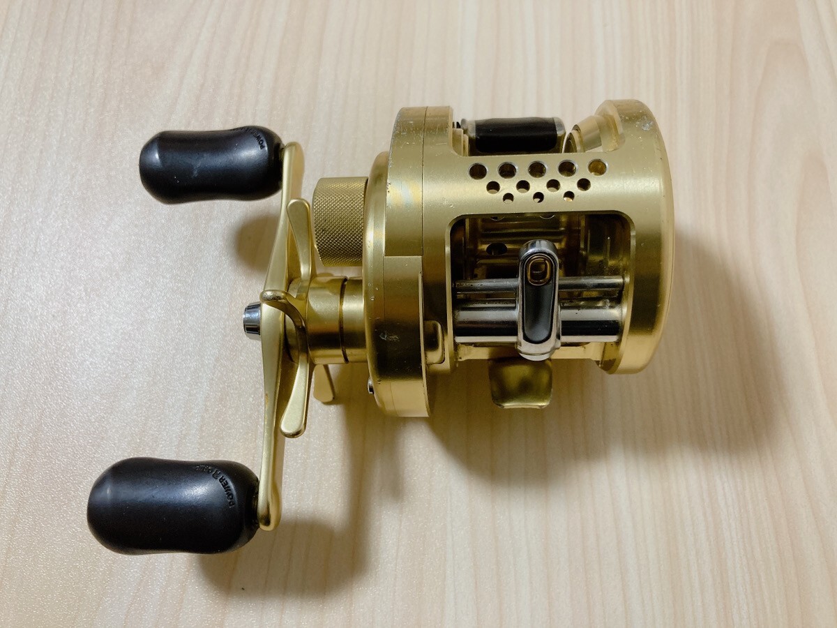 Baitcasting Reel 00 CALCUTTA CONQUEST 200 Right RH440200 #CR