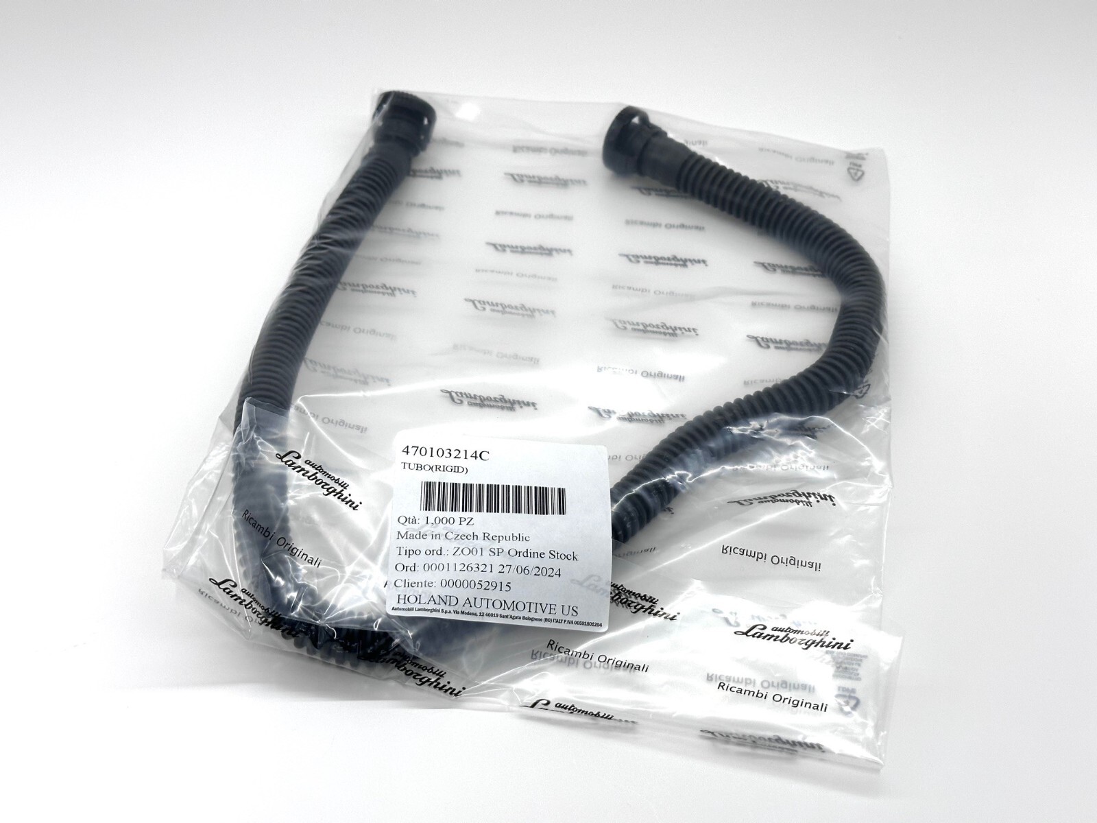 Lamborghini Aventador Vent Hose for Cylinder Head Cover Brand New OEM 470103214C