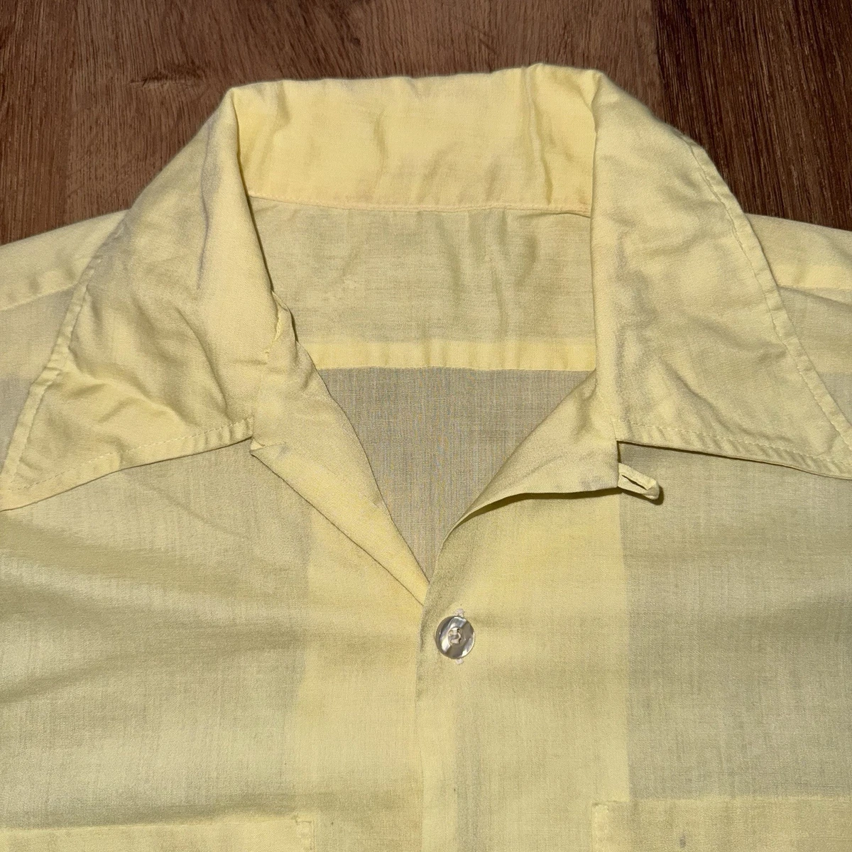 Short Sleeve Button-Front 1960s Vintage Casual Shirts for Men for