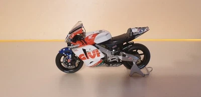 HONDA RC 211V 2006-1:12 #27 CASEY STONER - Photo 1/4