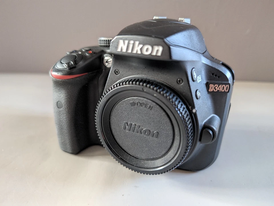 Nikon D3400, photo 2 of 5