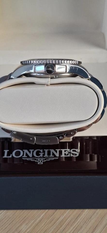 Men's  LONGINES   ' Hydro Conquest '   Swiss Watch; DATE; Cleaned +NEW Batt; Box, photo 3 of 5