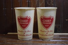 1971 VINTAGE CHEIF OSHKOSH BEER WAX PAPER CUPS LOT OF 2 WISCONSIN BREWERY DRINK