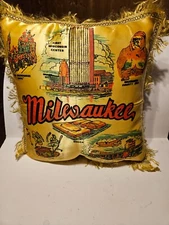 Vtg Pillow Milwaukee Square Yellow Fringe Nostalgic 20" x 20" Sm Blemish GUC B4