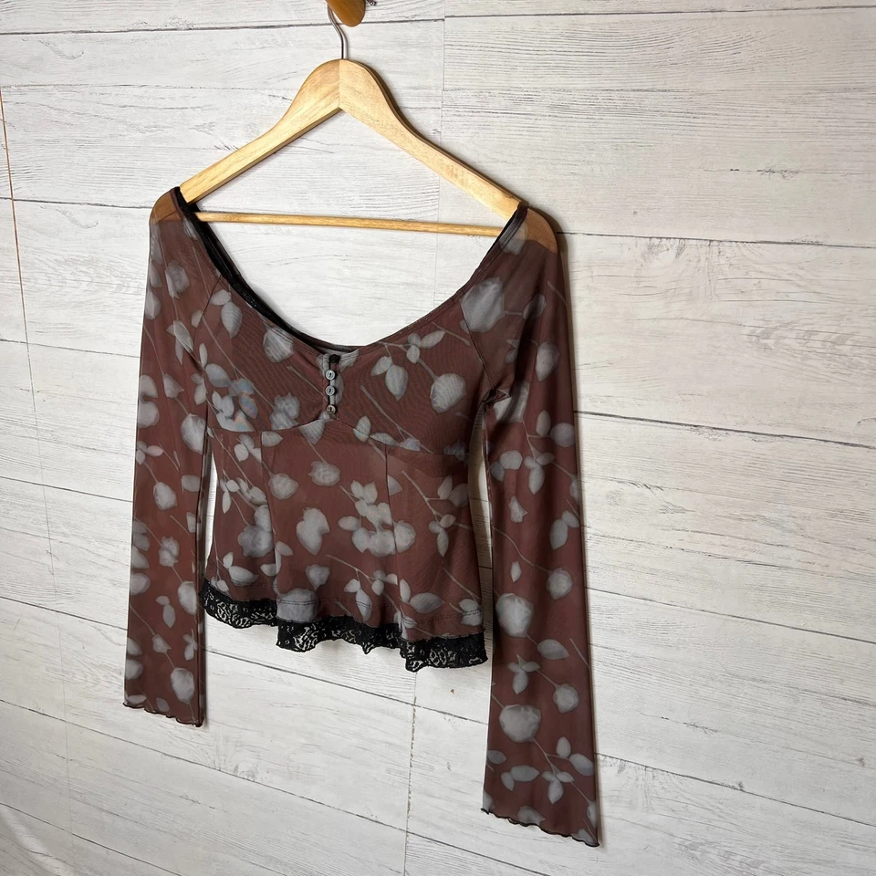 Silence + Noise Top Womens Size S-P Moody Color Mesh Floral Babydoll Cropped - Image 4 of 4