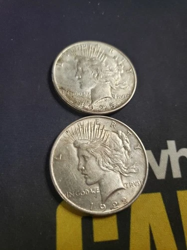 1922 P & 1925 P Peace Dollar $1 Silver US Coin Collection x 2 AU+