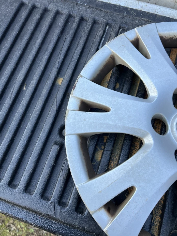 broken clips 09 10 11 12 13 MAZDA 6 16” wheel cover hub cap 56554 - Image 4 of 4