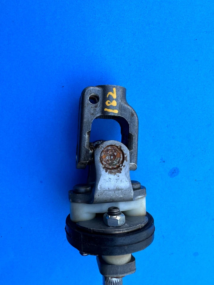 2013-2017 Honda Accord Steering Column Intermediate U Joint Shaft assembly OEM - Image 2 of 4