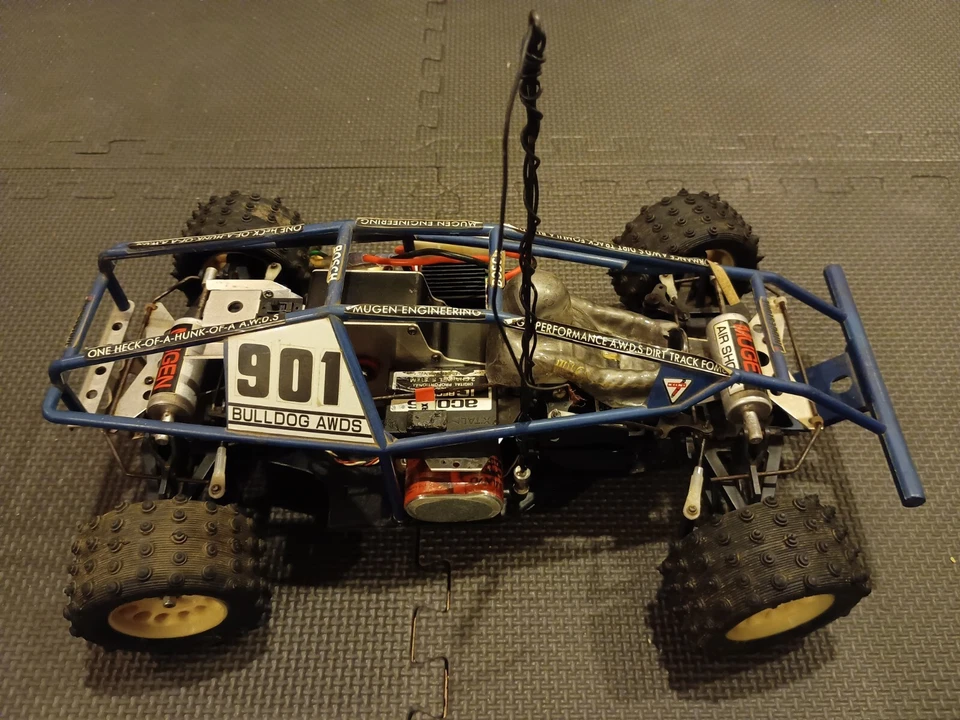 Vintage Mugen Bulldog - Image 4 of 4