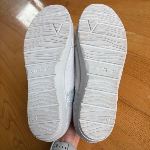 Vionic Magnolia Denver Slip On Sneakers Light Grey Canvas Womens size 8 Orthotic - Picture 7 of 17