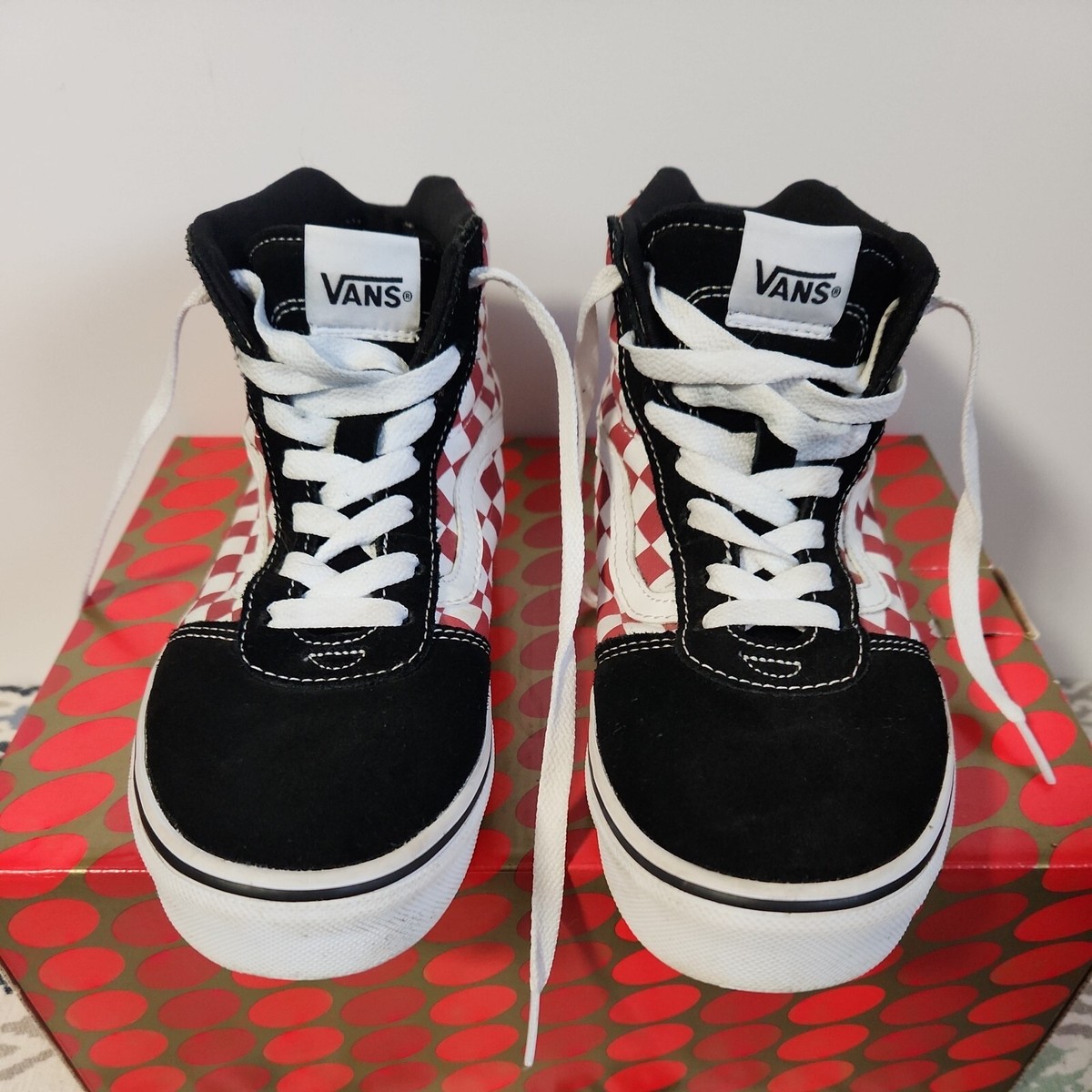 VANS SK8 Hi Kids Shoes Youth Size 5.0 Red/White Checkered  display picture 1