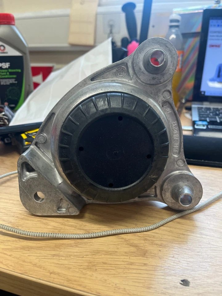 ENGINE MOUNT RIGHT MERCEDES 2014 ONWARDS V200 V250 V200 2.2 CDI CORTECO Y1-38 - Image 2 of 4