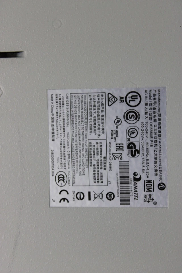 Conmutador apilable multi gigabit capa 3 Alcatel-Lucent OmniSwitch OS6860-P48 Foto 4 de 4
