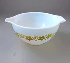 Pyrex Spring Blossom Crazy Daisy #441 Bowl Vintage 1-1/2 Pint VG Condition!