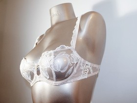 Aubade Paris Sample Afleur De Toi White Lingerie Set with Jewels 34B S