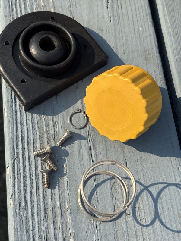 Genuine Penn Downrigger - HOLD DOWN KNOB Penn part 184-600 -Fits all Penn models