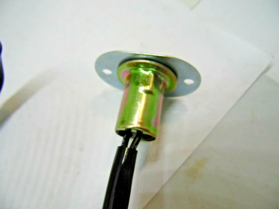 Enchufe de bombilla de estacionamiento S-46N ESTÁNDAR y señal de giro para Ford Fairlane 1970 Foto 3 de 4