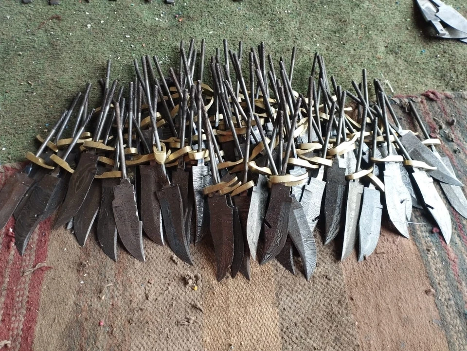 CUSTOM HAND MADE DAMASCUS STEEL 6''  BLANK BLADE SKINNER USA KNIVES (LOT OF 20) - Image 3 of 4