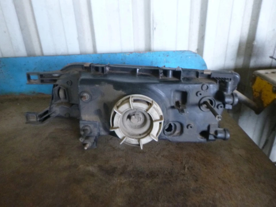 Faro derecho nissan pulsar n15 3/98-00 Foto 3 de 3