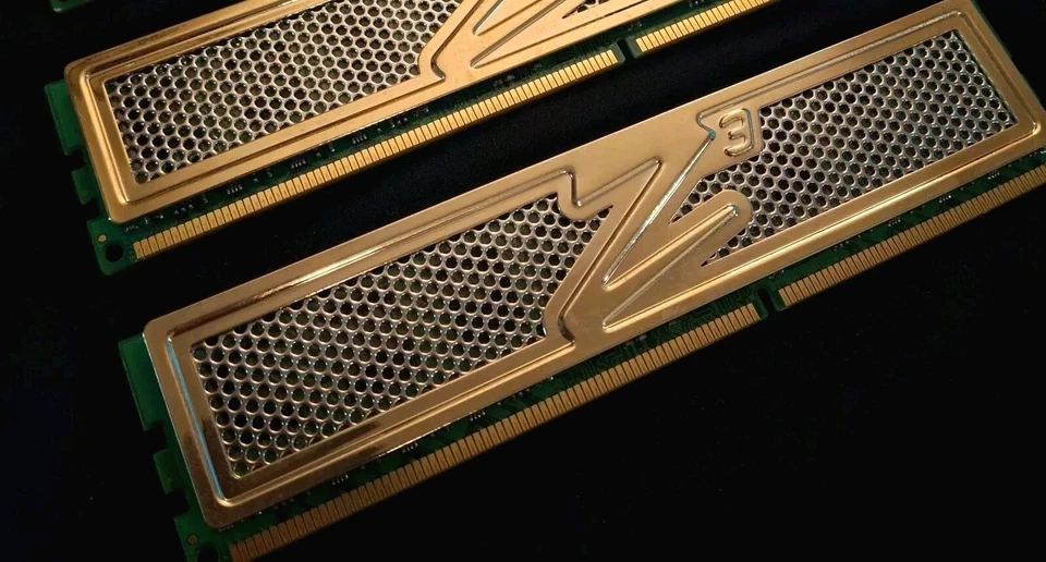 OCZ Gold Series DDR3 PC3 10666 2GB RAM Memory Module 4 Gb Kit OCZ3G13334GK - Image 2 of 4