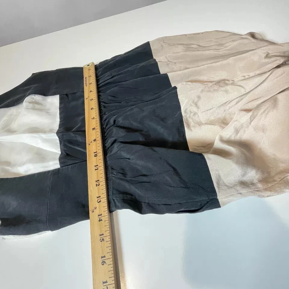 Mono mameluco sin mangas TIBI para mujer talla 4 blanco negro seda bolsillo trasero abierto Foto 4 de 4