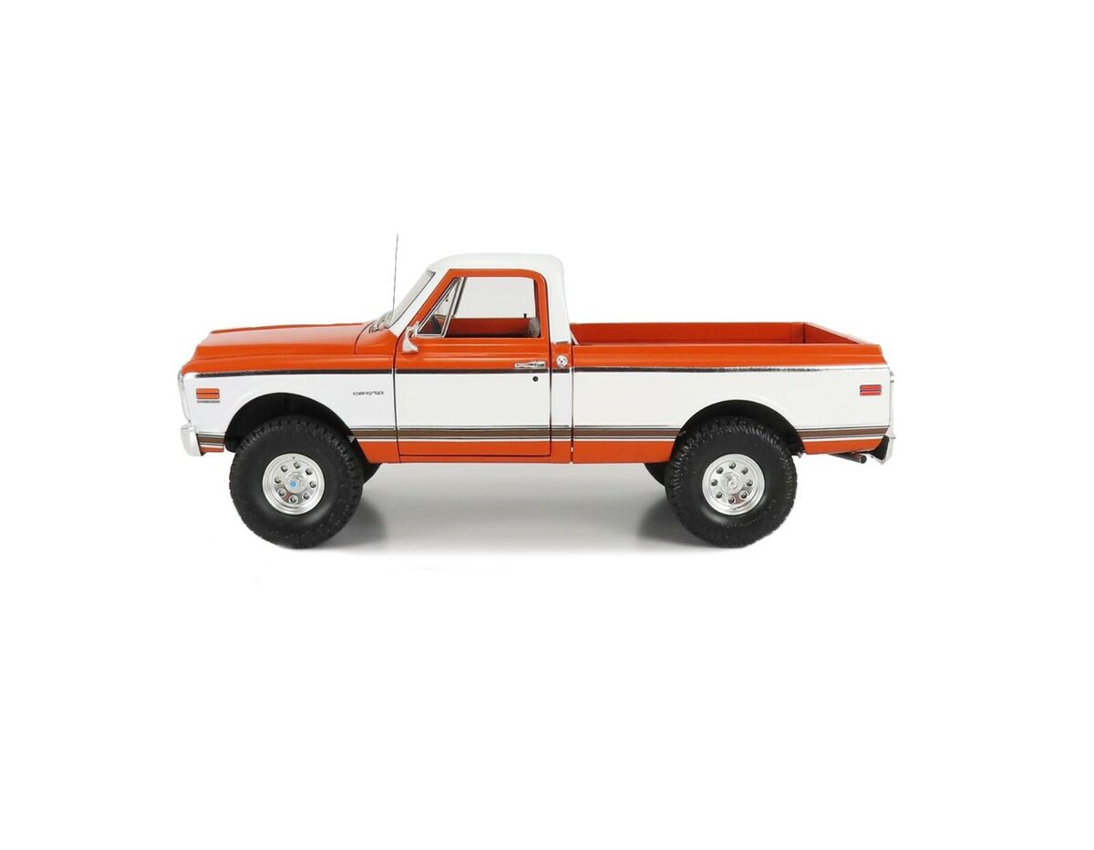 1972 CHEVROLET K10 4X4 PICKUP TRUCK ORANGE & WHITE 1:18 1972 CHEVROLET K10 4X4 PICKUP TRUCK ORANGE & WHITE 1:18