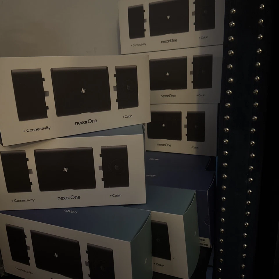 Nexar One Dash 4K 相机路景 + 连接 + 机舱视图 128 GB — 第 2/4 张图片