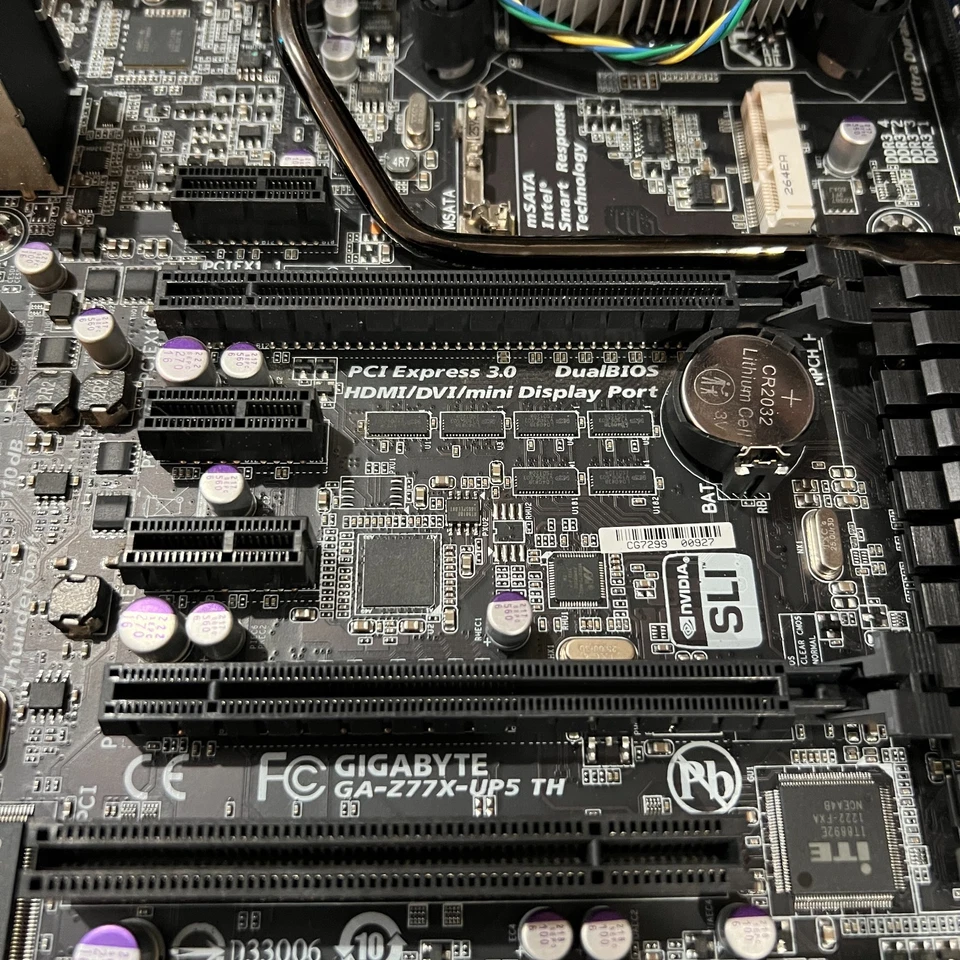 GIGABYTE Z77X-UD5 ATX Motherboard Combo! •i7-3770 •32GB RAM •GeForce GTX970 - Image 3 of 4