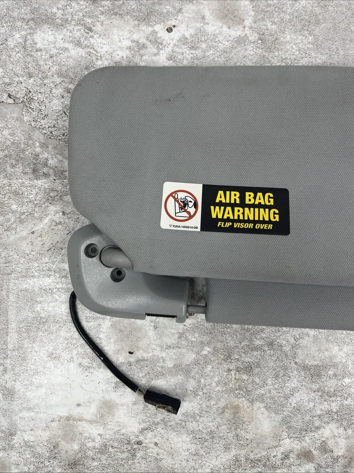 2003-2006 Ford Expedition Lincoln Navigator Sun Visor Set w/ Homelink  Grey - Image 2 of 4