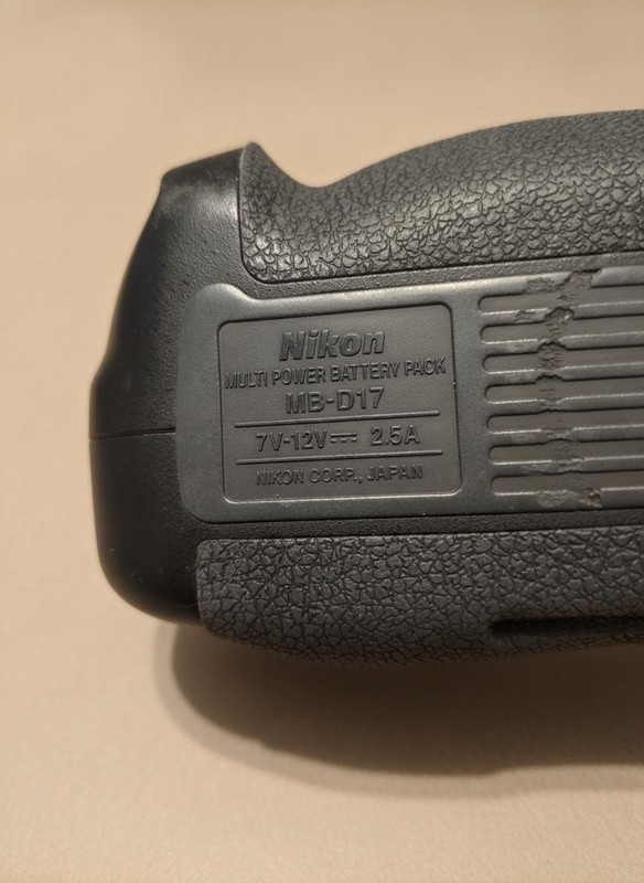 Nikon MB-D17 Multi-Power Battery Pack for D500 (no Battery)