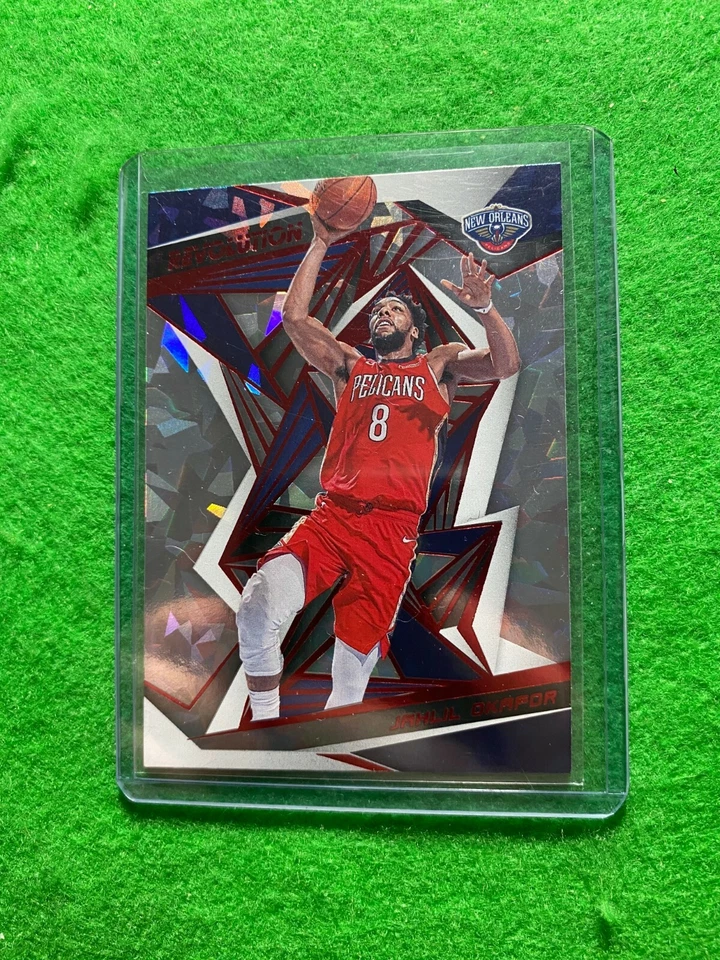 TARJETA AÑO NUEVO JAHLIL OKAFOR PRIZM NEW ORLEANS PELICANS 2019-20 REVOLUTION PRIZM  Foto 3 de 4