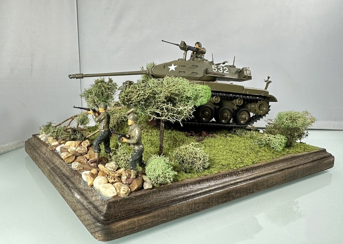 US Army Korean War Troops & Tank “38th Parallel” Diorama 1:35