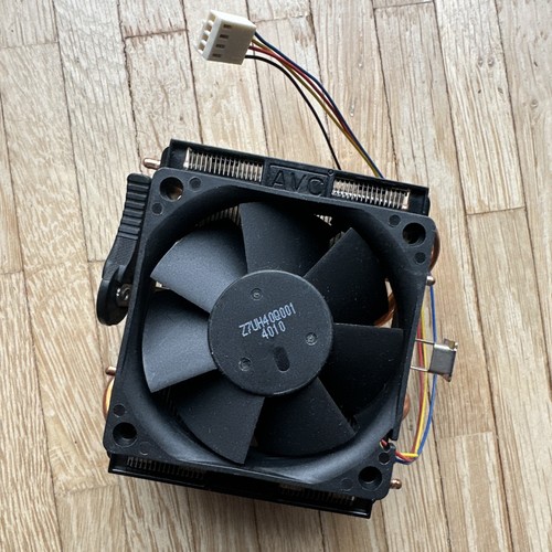 AVC Kühler + Lüfter 4Pin Z7UH40Q001 Sockel for AMD