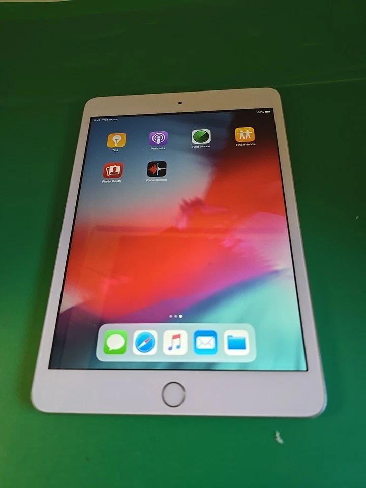 Apple iPad Mini 3rd Gen - 16GB - Silver - A1599 -   Used.  .  (DK788) - Image 4 of 4