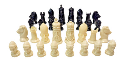 Vintage 1960's Whitman Chess Pieces Figural Crusader Hollow Plastic Full Set