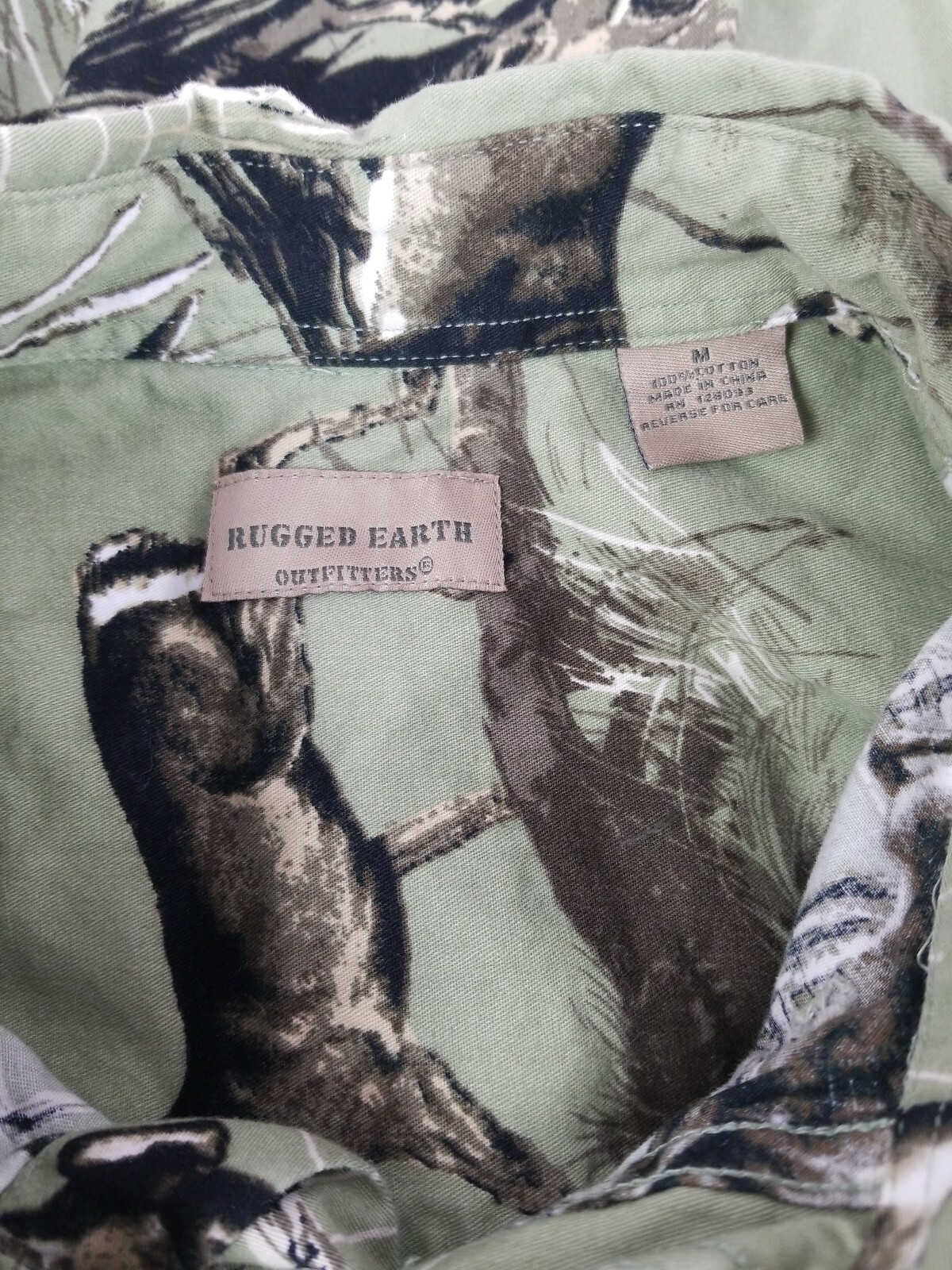 Rugged Earth Outfitters Sz. Medium 100 Cotton Long Sleeve Deer Print Green eBay