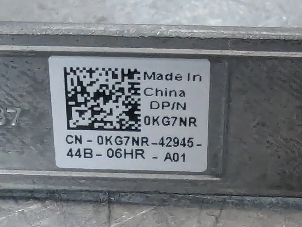 LOT OF 8 Dell 2.5" Server Hard Drive Trays SAS SATA for R710 R810 R620 R720 R730 - Image 4 of 4