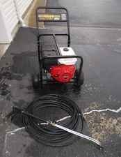 GENERAC 3200 PSI  4 GPM 11 HP HONDA GAS POWERED PRESSURE WASHER