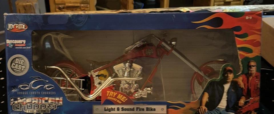 2004 American Chopper Service Discovery Channel Light & Sound Fire Bike - Image 2 of 4