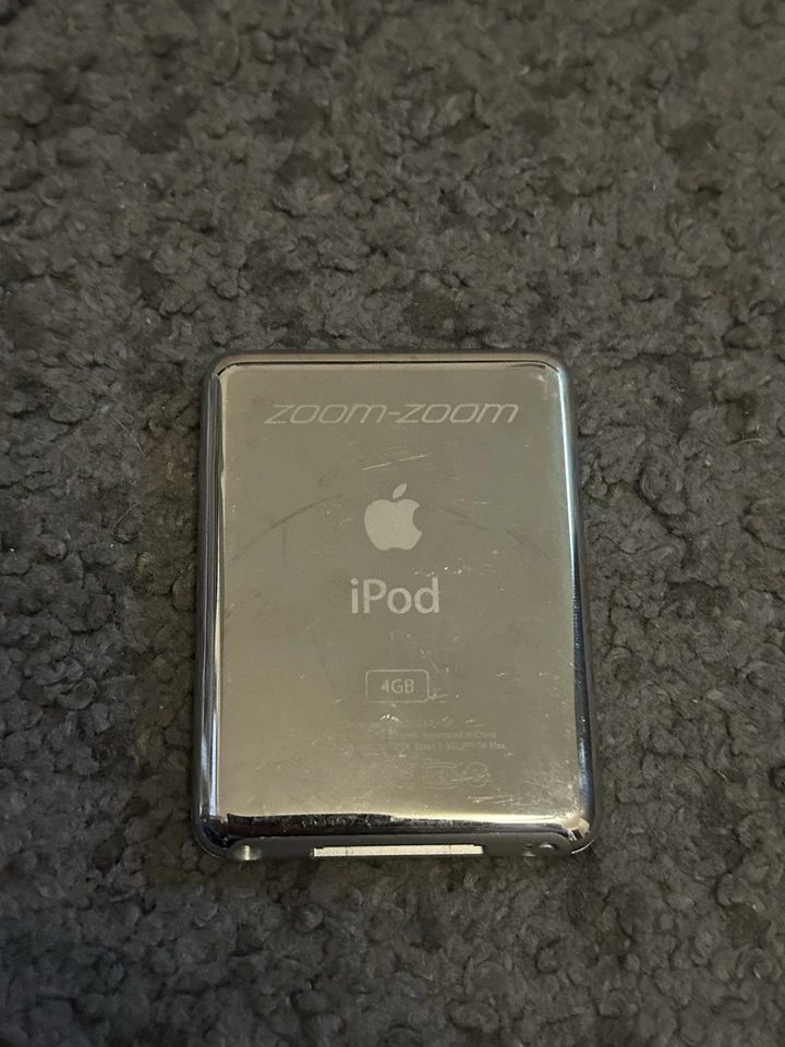 Apple iPod Nano 3. Generation 4GB Teildefekt - Bild 2 von 2