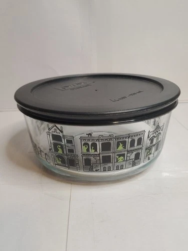 Pyrex Bowl with Lid Halloween Edition 4 Cups Witches Brew Great Condition