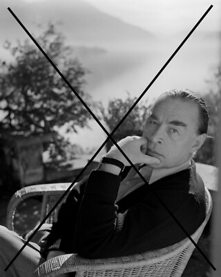 PHOTO OF ERICH MARIA REMARK 1952