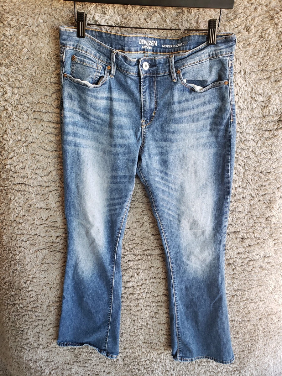 Size 12 cheap in levis jeans
