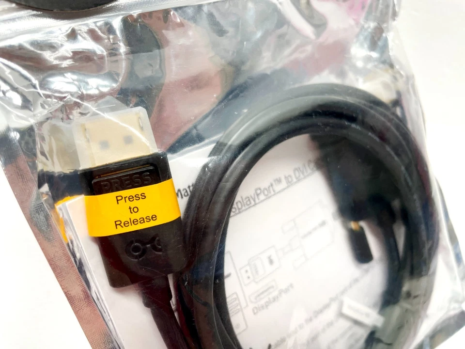 Cable Matters DisplayPort to DVI Cable (DP to DVI Cable) 6 Feet - Image 4 of 4